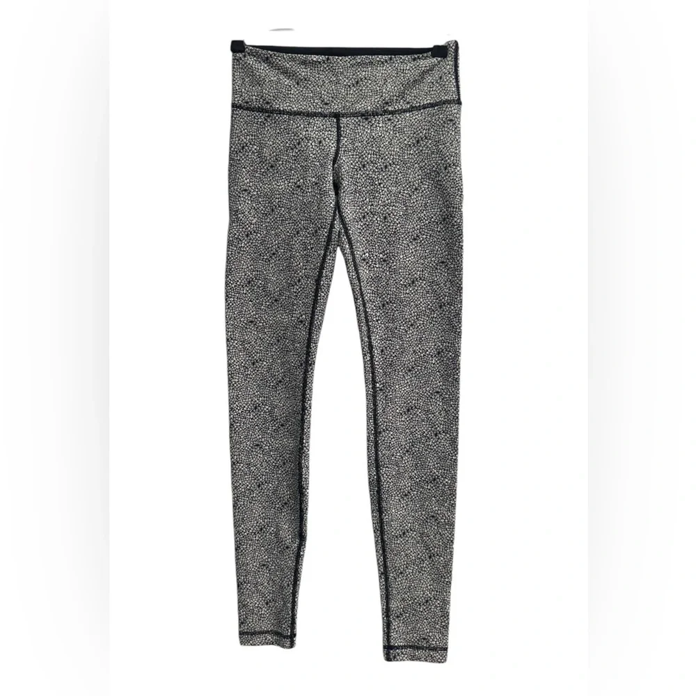 Lululemon Wunder Under Black & White Floral Leggings Size 4